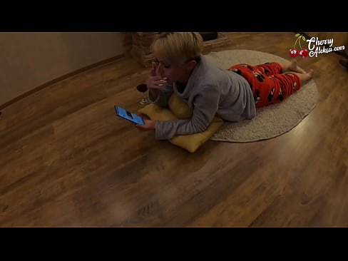 ❤️ Šialená blondínka fajčí obrovský penis a skáče na ňom - análny sex ❌ Porno na sk.appassistance.ru ❌️